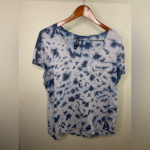 TORRID Premium pocket tie dye blue and white tee